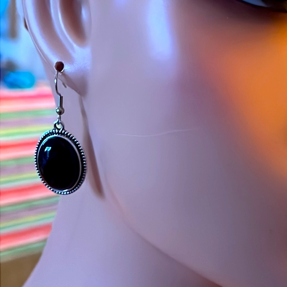 Black Obsidian Bracelet & Earring Set - Picture 4 of 4